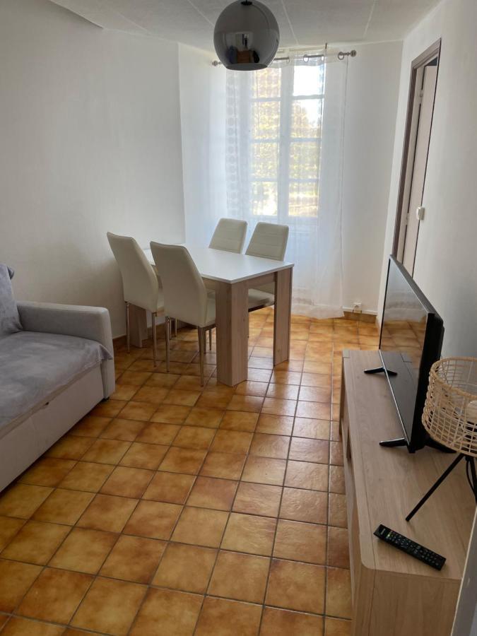 Charmant T2 Au 1Er Dans Residence Avec Parc Arbore Saint-Pierre-le-Moûtier Exterior foto