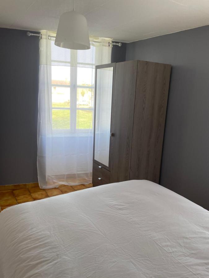 Charmant T2 Au 1Er Dans Residence Avec Parc Arbore Saint-Pierre-le-Moûtier Exterior foto
