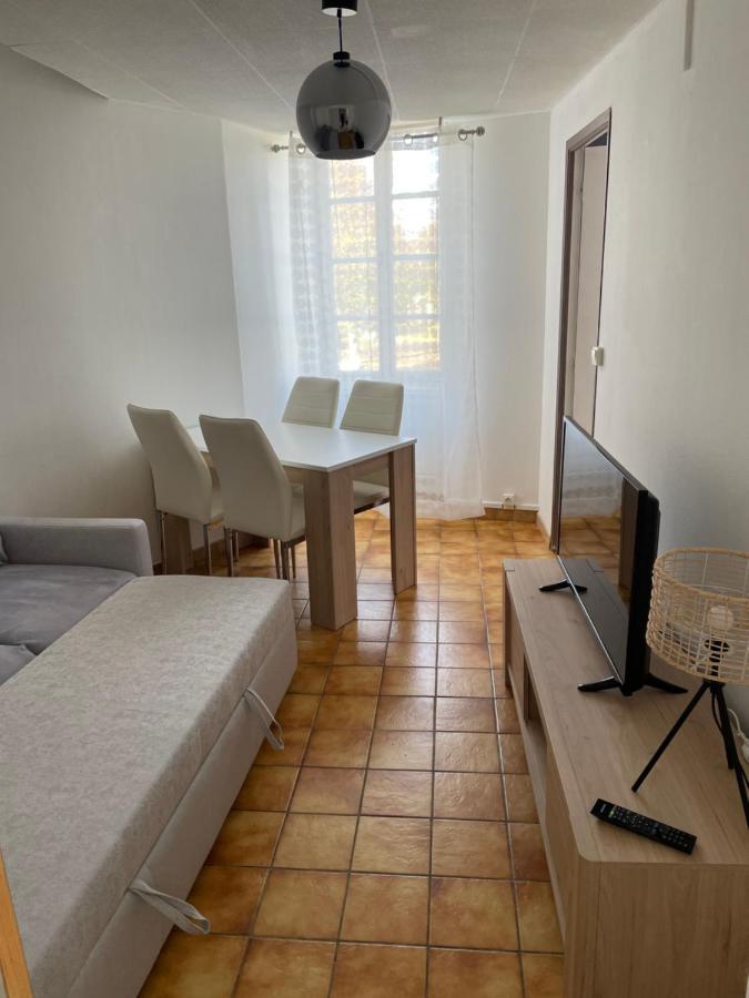 Charmant T2 Au 1Er Dans Residence Avec Parc Arbore Saint-Pierre-le-Moûtier Exterior foto