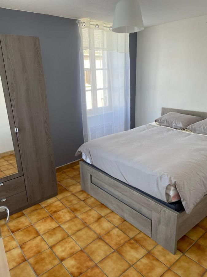 Charmant T2 Au 1Er Dans Residence Avec Parc Arbore Saint-Pierre-le-Moûtier Exterior foto